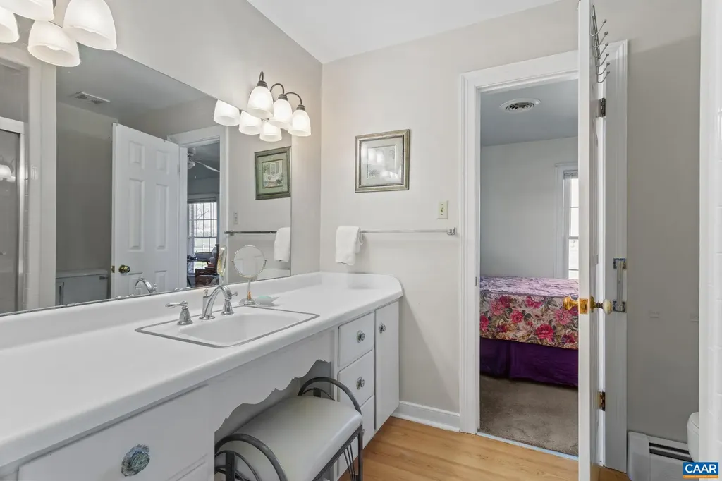 3258 River Road W Scottsville VA 24590