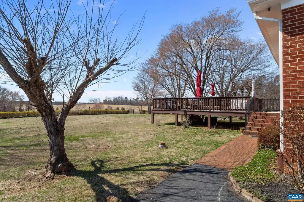 3258 River Road W Scottsville VA 24590