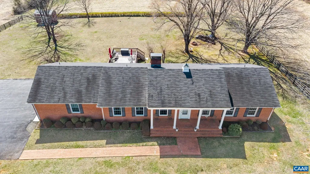 3258 River Road W Scottsville VA 24590