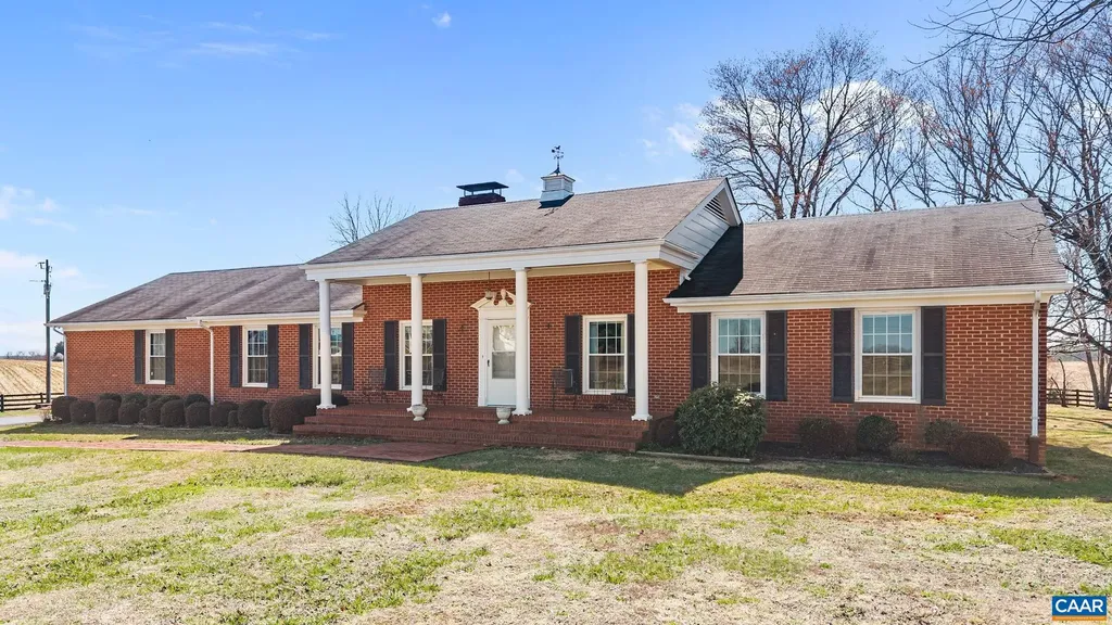 3258 River Road W Scottsville VA 24590