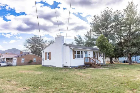 838 Carey Street Buena Vista VA 24416