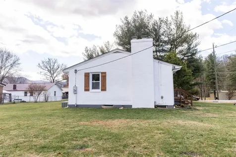 838 Carey Street Buena Vista VA 24416