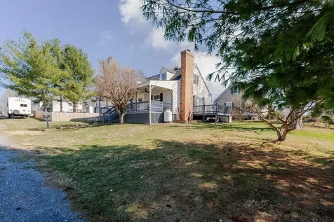 104 Jackson Avenue Elkton VA 22827