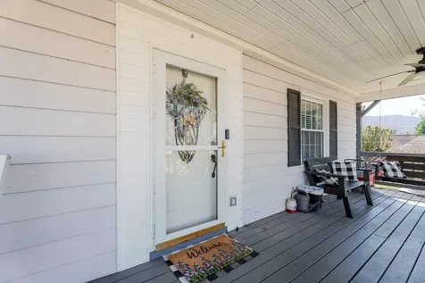 104 Jackson Avenue Elkton VA 22827