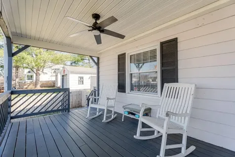 104 Jackson Avenue Elkton VA 22827