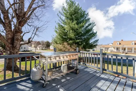 104 Jackson Avenue Elkton VA 22827