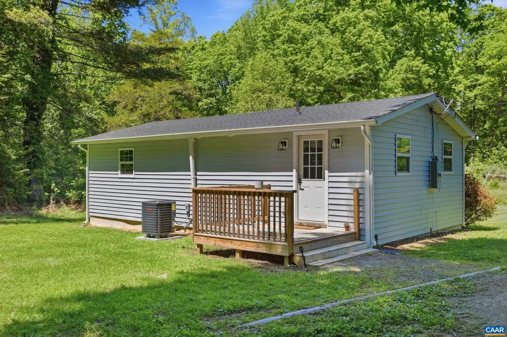 1144 Jackson Road Bumpass VA 23024