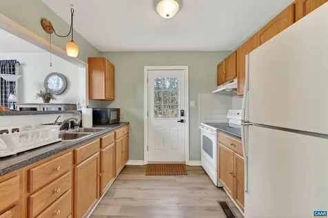 443 Meadow View Lane Fort Valley VA 22652