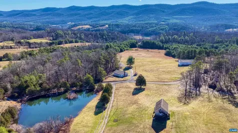 443 Meadow View Lane Fort Valley VA 22652