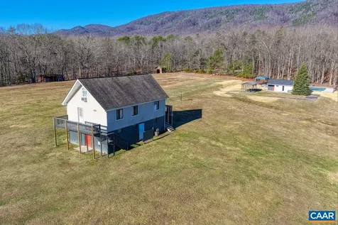 443 Meadow View Lane Fort Valley VA 22652