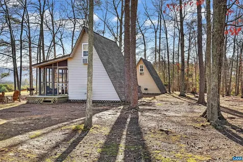 443 Meadow View Lane Fort Valley VA 22652