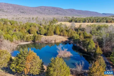 443 Meadow View Lane Fort Valley VA 22652