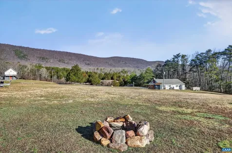 443 Meadow View Lane Fort Valley VA 22652