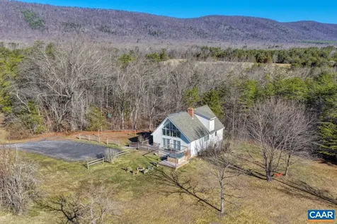 443 Meadow View Lane Fort Valley VA 22652