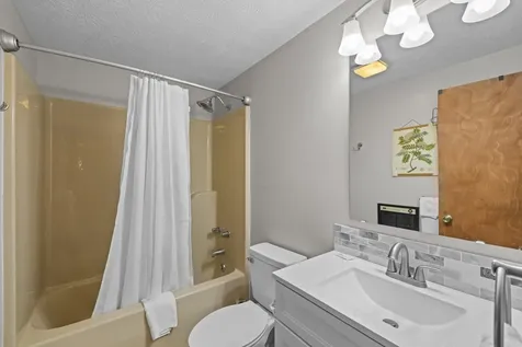 673 Killmon Road Basye VA 22810