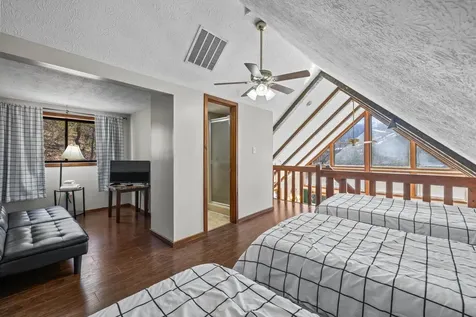 673 Killmon Road Basye VA 22810