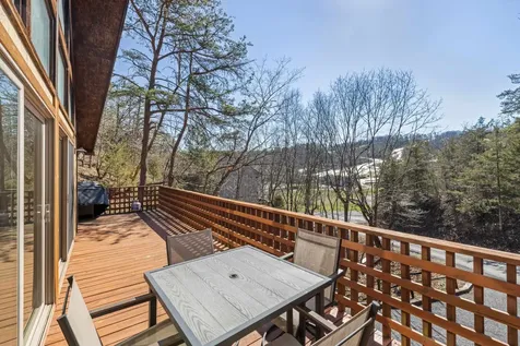 673 Killmon Road Basye VA 22810