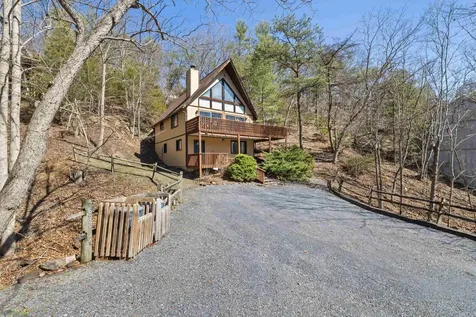 673 Killmon Road Basye VA 22810