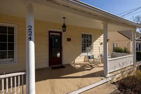 224 Church Street N Woodstock VA 22664