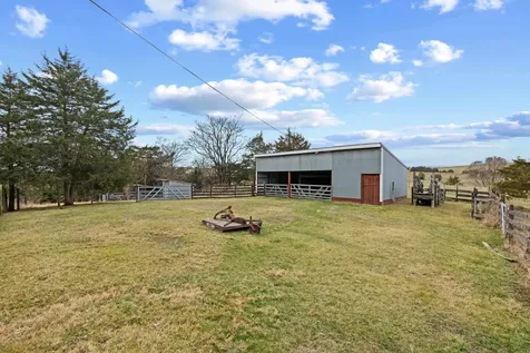 3493 Zion Church Road Broadway VA 22815