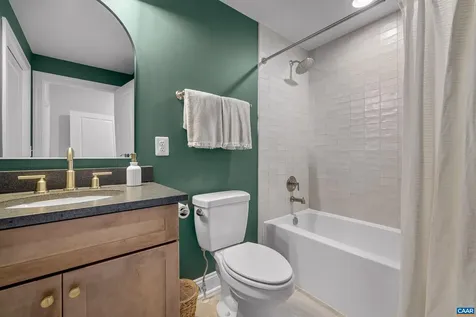 71B Miranda Crossing Charlottesville VA 22901