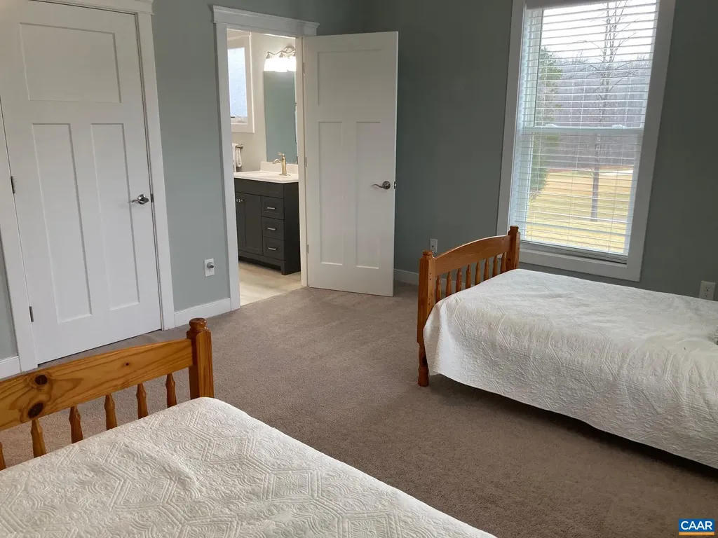 267 Heritage Drive Zion Crossroads VA 22942