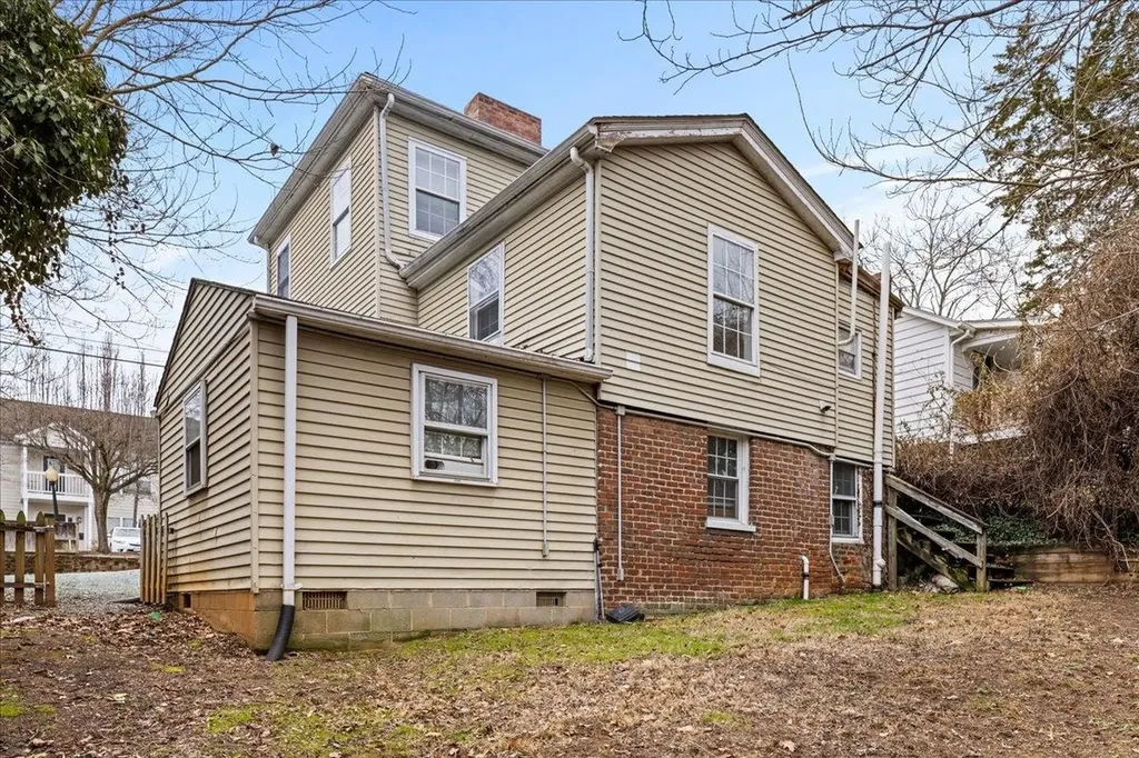 761 King Street Charlottesville VA 22903