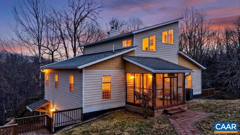62 Summit Court Roseland VA 22967