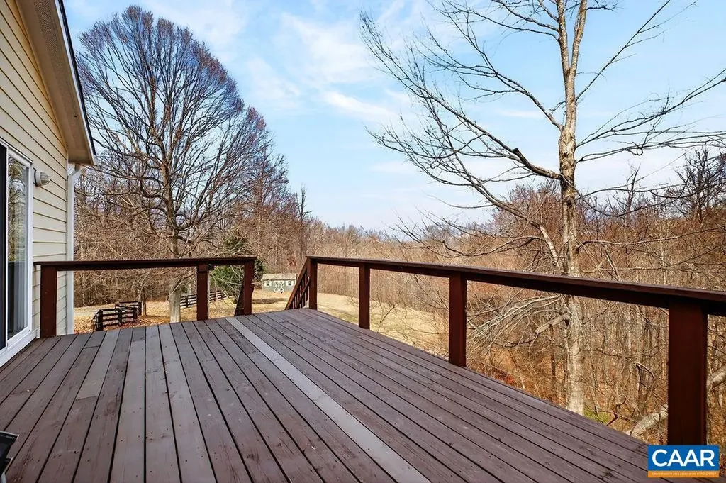 62 Summit Court Roseland VA 22967