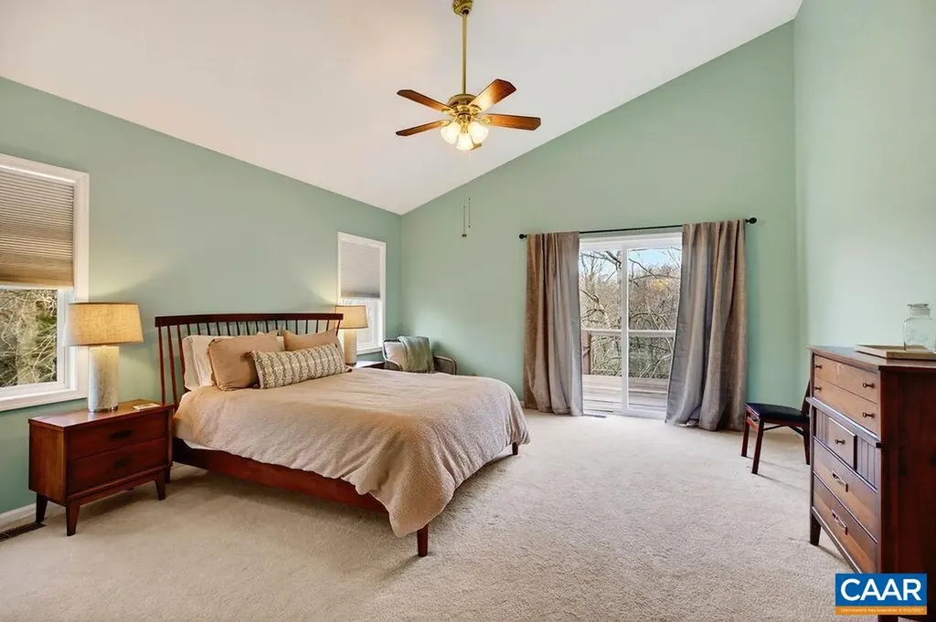 62 Summit Court Roseland VA 22967