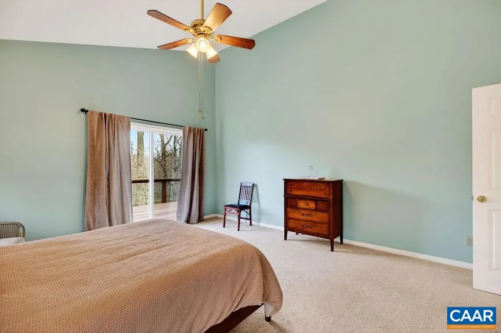 62 Summit Court Roseland VA 22967