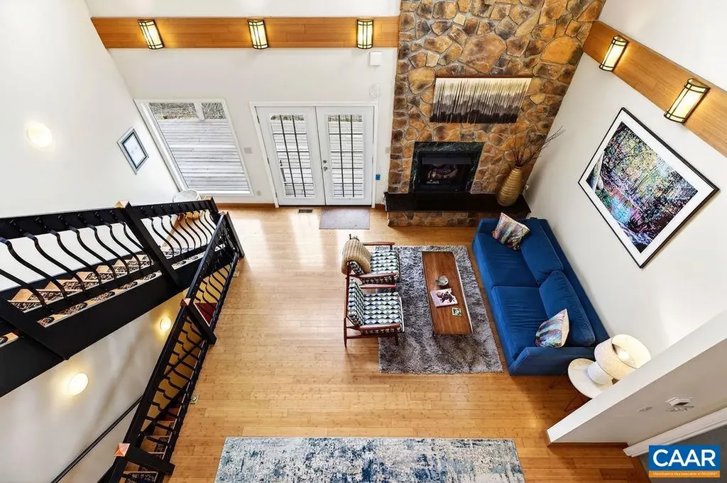 62 Summit Court Roseland VA 22967