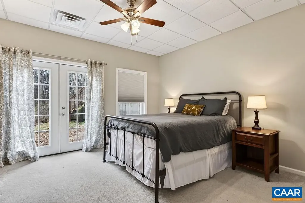 62 Summit Court Roseland VA 22967