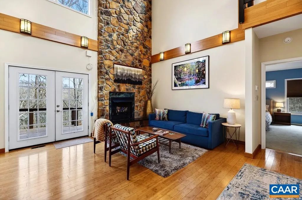 62 Summit Court Roseland VA 22967