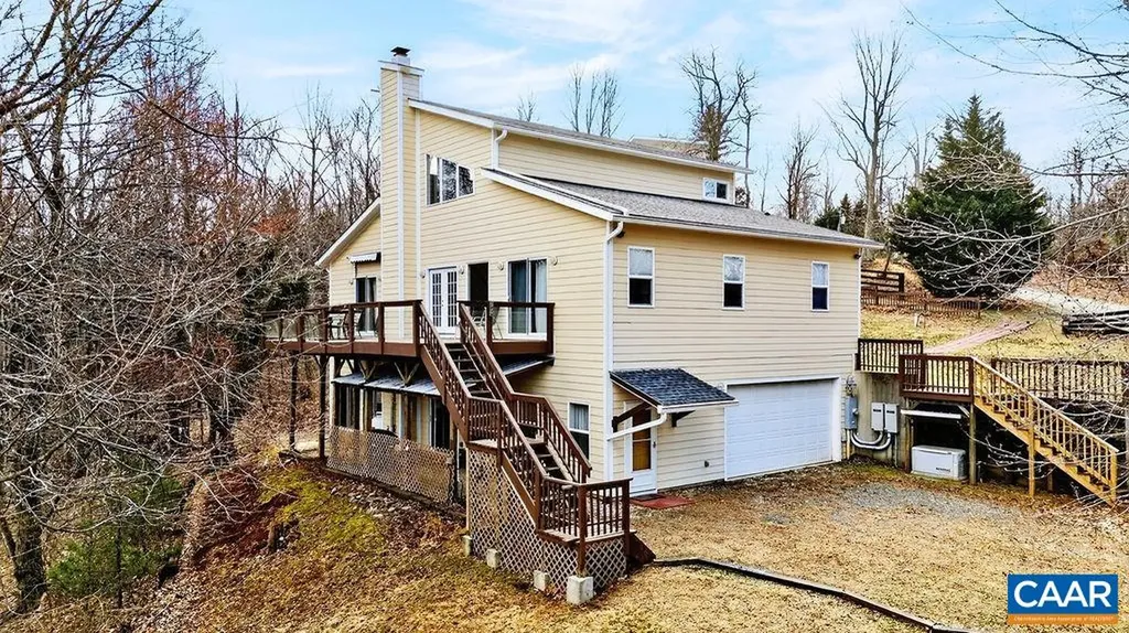 62 Summit Court Roseland VA 22967