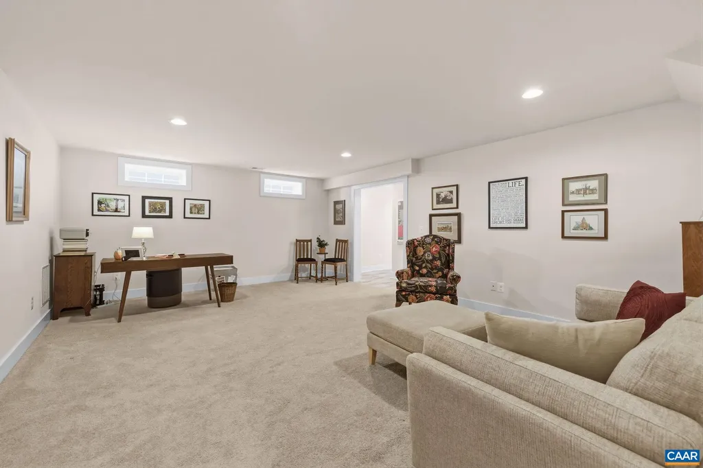 114 Burnet Way Charlottesville VA 22902
