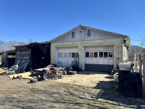 560 Dooms Crossing Road Waynesboro VA 22980