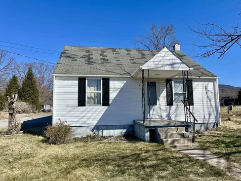 560 Dooms Crossing Road Waynesboro VA 22980