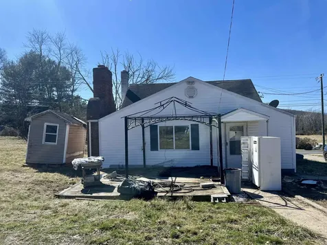 560 Dooms Crossing Road Waynesboro VA 22980