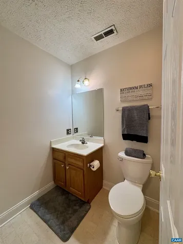 212 Kingsport Road Waynesboro VA 22980