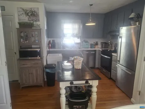642 Delphine Avenue N Waynesboro VA 22980