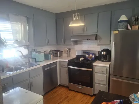 642 Delphine Avenue N Waynesboro VA 22980