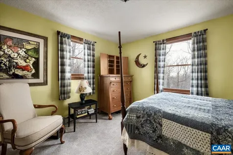 406 Raccoon Drive Winchester VA 22602