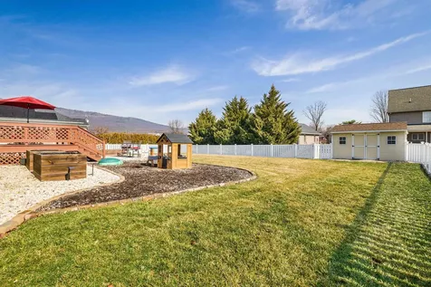 435 Three Leagues Road Mcgaheysville VA 22840