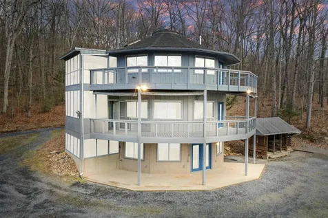 308 Brush Leaf Lane Mt Jackson VA 22842