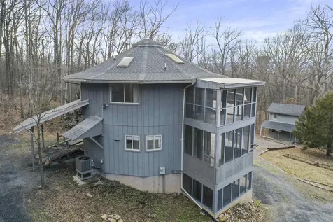 308 Brush Leaf Lane Mt Jackson VA 22842