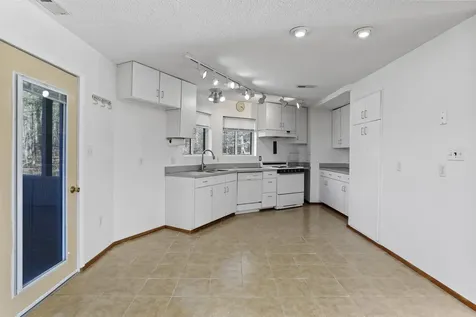 308 Brush Leaf Lane Mt Jackson VA 22842