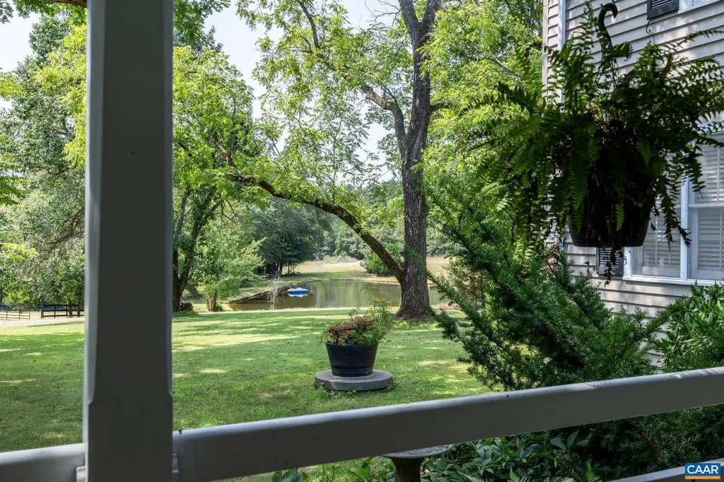 1128 Beaverdam Road Keswick VA 22947