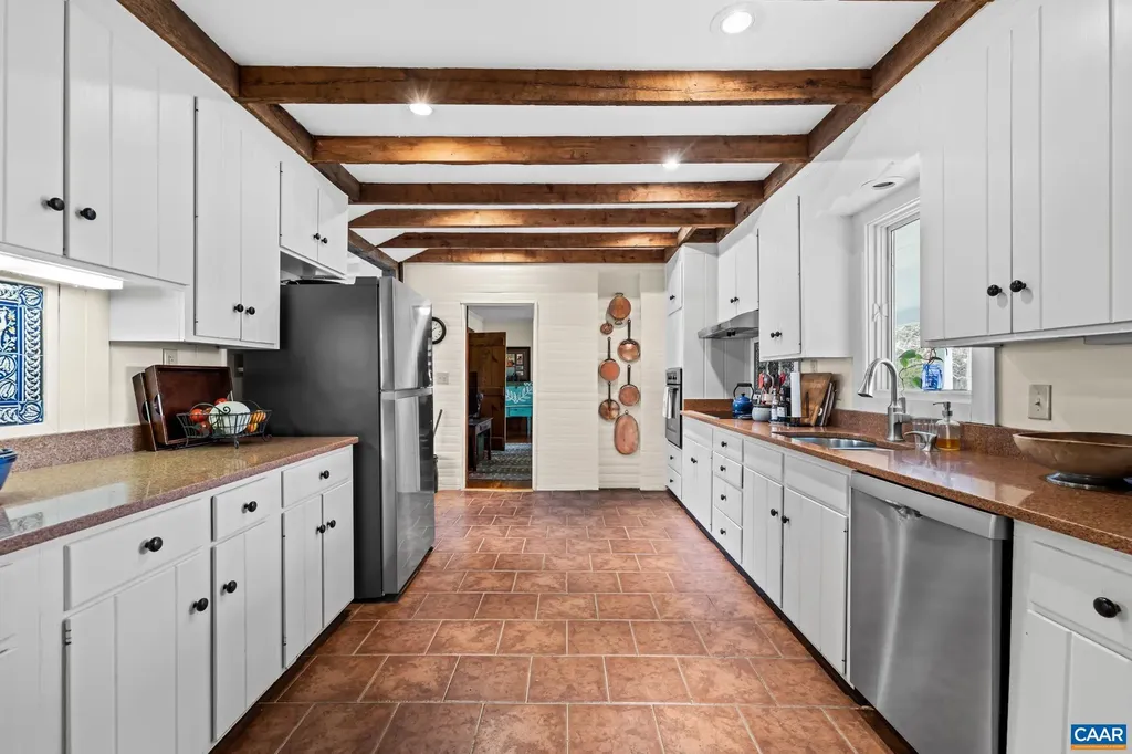 1128 Beaverdam Road Keswick VA 22947