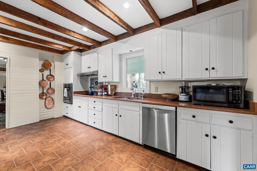 1128 Beaverdam Road Keswick VA 22947